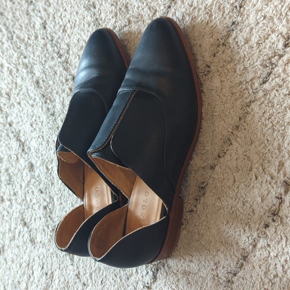 Nisolo Emma d'Orsay Oxford - Picture 2 of 5